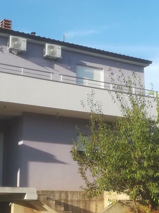 Apartman Ki Lägenhet Pula Exteriör bild
